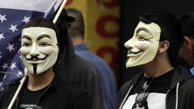 Anonymous rompe sus relaciones con WikiLeaks